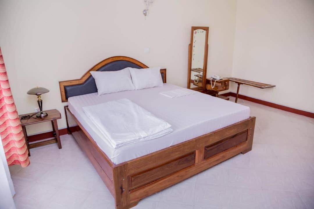 Kilimanjaro Crane Hotel Moshi Dış mekan fotoğraf