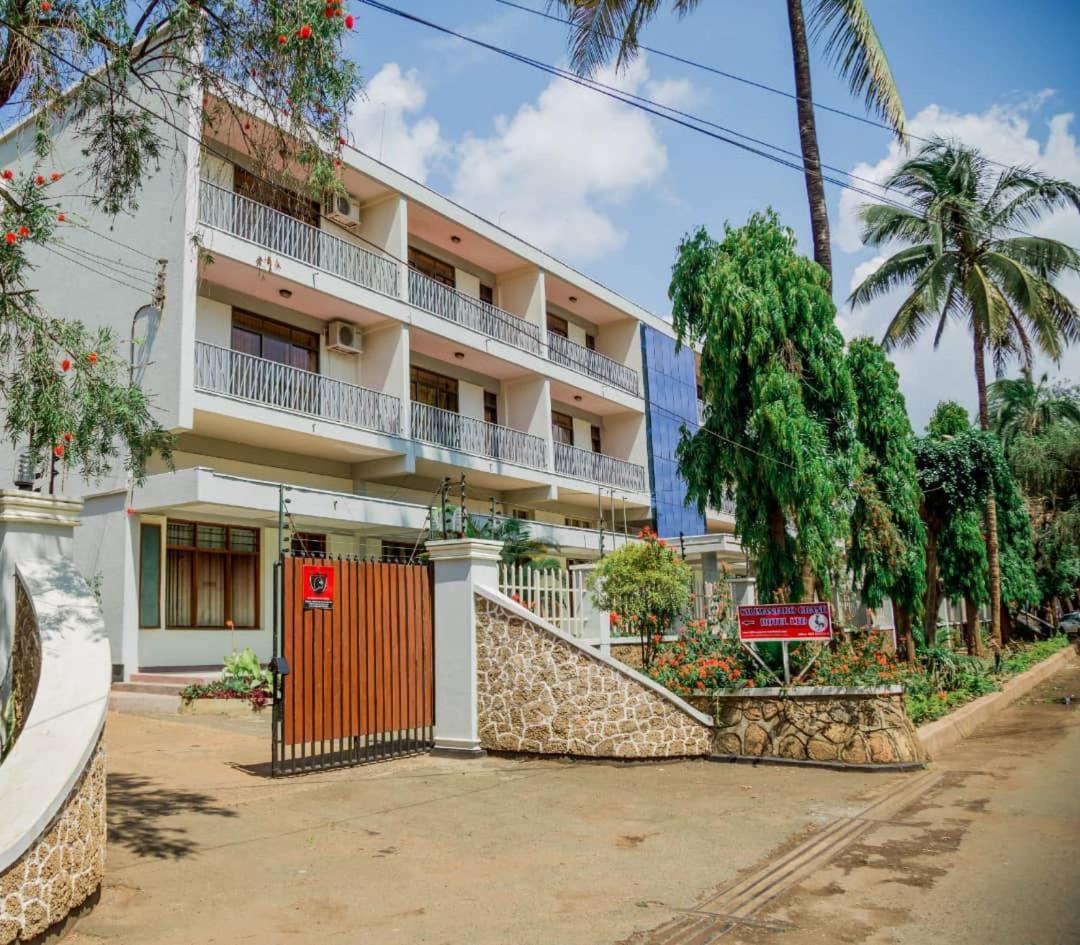 Kilimanjaro Crane Hotel Moshi Dış mekan fotoğraf